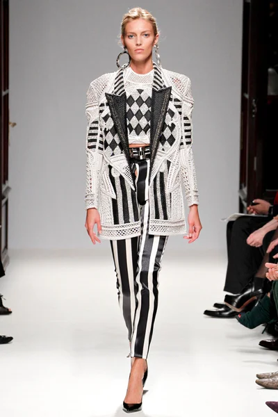Look 34